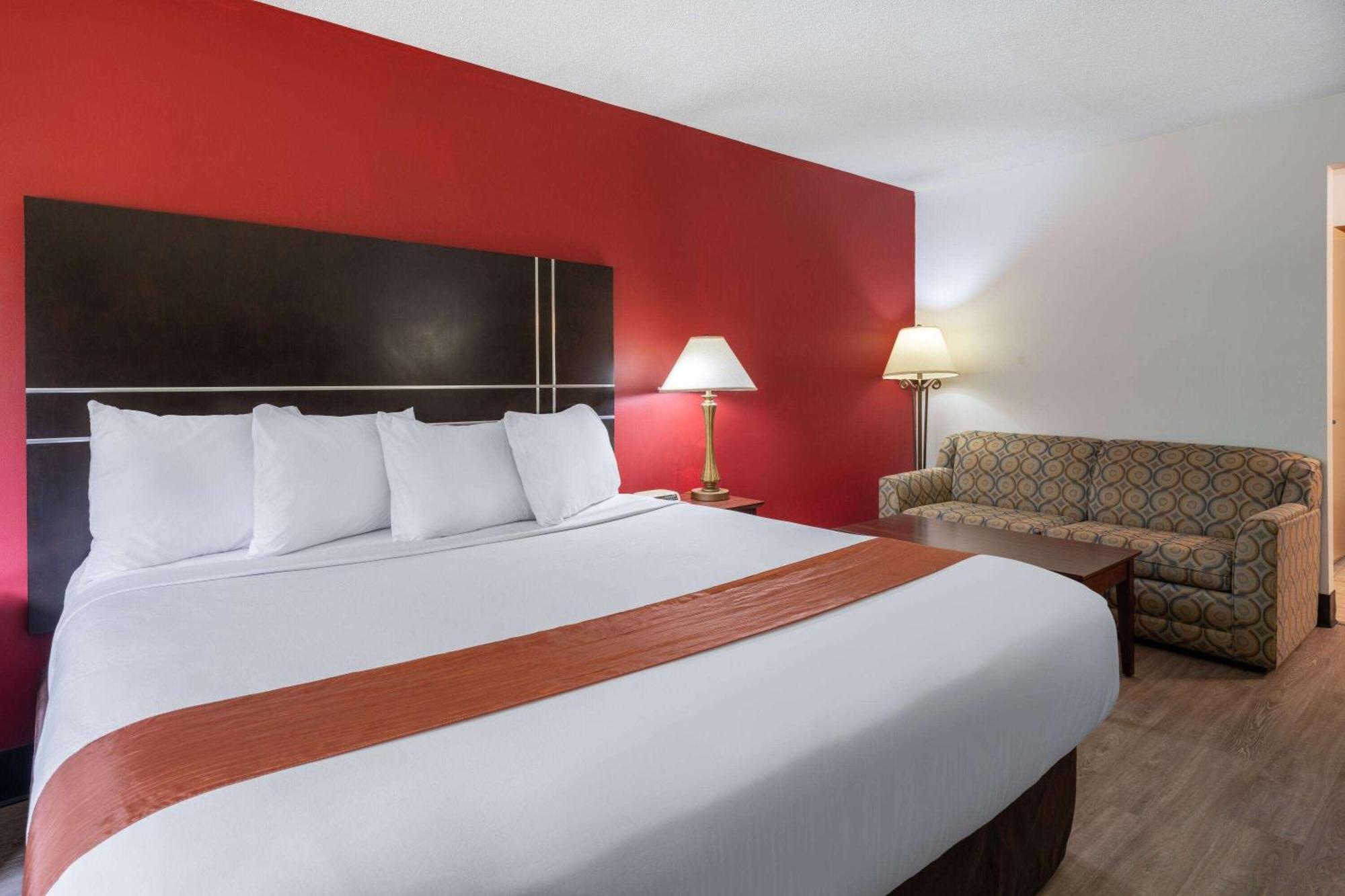 Travelodge By Wyndham Merrill Εξωτερικό φωτογραφία