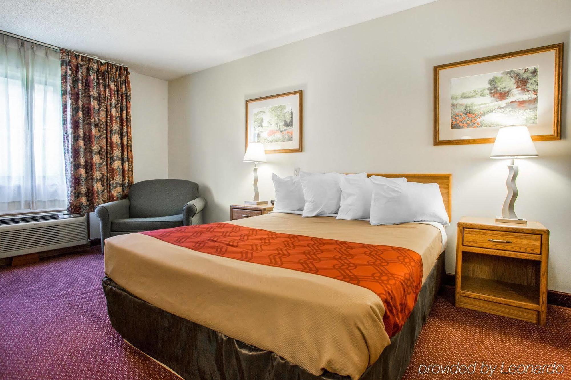 Travelodge By Wyndham Merrill Εξωτερικό φωτογραφία